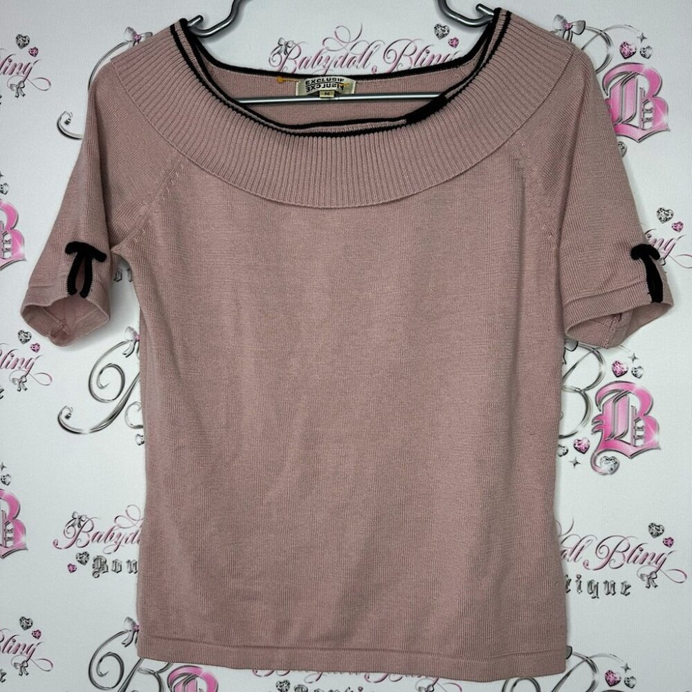 Exclusif top off shoulder ribbon 🎀 bows accents blush pink with black y2k cute